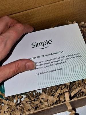 Simple Skincare found me and honestly?? I'm not okay 🥹✨ Unboxing my first ever PR package from @SimpleSkincareUK ♡ the Repair+ Cream Cleanser with pro-ceramides and hyaluronic acid, made for dry and dehydrated skin. First impressions incoming… 👀 #simpleskincareuk #AD #skincareuk #simplesquadfaves #simplesquaduk