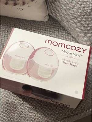 ever have your breast pump loose battery mid-pump? it’s honestly a thing of the past now that i’ve found the @momcozy m6 mobile style. i now get 180-minutes of pumping time which accommodates 5-6 uses! i can now have a mama day without the fear of engorgement. super discreet and almost invisible to wear. just effortless pumping without any worry and wires! it offers three modes and nine suction settings to help you with expressing milk. and it comes in the most stylish storage bag! but please don’t just take my word for it. check out over 1000 mama reviews who tried and tested to ensure its comfort and performance. use code hannahM6 for 10% off all products on @momcozy and for M6 breast pumps on @amazon https://www.amazon.co.uk/dp/BOCTKKTCS #momcozymobilestyle #momcozylifestyle #momcozypump #greatoutput #momcozybreastpump #breastfeeding #breastmilk #expressedmilk #pumping#breastpump #ugc #contentcreator #parenting #mummybloggersuk #mummybloguk #ad