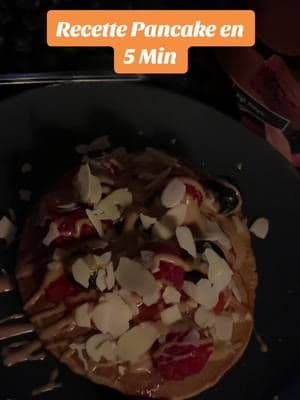Recette de Pancake Allégé Rapide et Gourmande. Moins de 200 kcal 💪🏾🔥 J’ai utilisé ZERO INSTANT PANCAKE goût Brownie d