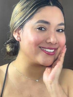 Hola amigos, gracias por ver mi contenido💜#CapCut #fypage #copyandpaste #baddiemakeup #latinostiktok #latinoamerica #getthewchallenge #fypage #fypシ゚viral #latinabaddie #fyppppppppppppppppppppppp #lipgloss #grwm #mothersday #tiktokshopmothersday @Pixi Beauty @Maybelline New York @Maybelline New York PH #colombiana #colombian #parati