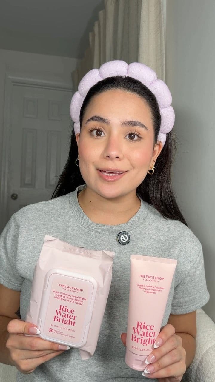 Este dúo se ganó su lugar en mi rutina 🤍 Fácil de conseguir, fácil de amar @thefaceshop
📍Consíguelo en Walmart y Ama