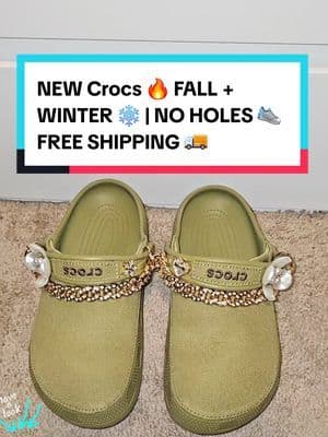 These are NOT your regular Crocs 👀 The NEW Crocs Adult Classic Crafted Clogs are built for FALL + WINTER vibes 🍂❄️ with a canvas upper (no holes = cozy + sleek). Lightweight, durable, and FREE shipping right now 🚚💨. Don’t wait—these go FAST. ... #fyp #abbydames #CrocsFallStyle #WinterCrocs #CrocsNoHoles #TikTokMadeMeBuyIt #CrocsSeason #CrocsTrend #EverydayComfort #FallFits #TikTokShopRestock #tiktokshopcreatorpicks #BahamianCreator #BahamianInfluencer #CaribbeanCreator #CaribbeanInfluencer #Austininfluencer #Austincreator #Texasinfluencer #Texascreator #UGC #TikTokpartner #blacktiktok #TikTokShopFallDealsForYou #AutumnLiving #TikTokShopBlackFriday #TikTokShopCyberMonday #SuperBrandClub #ViralOnTikTokShop #FentySuperBrandDay #susteassuperbrandday