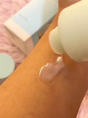 ✨ Skin barrier care, but make it lightweight! The iUNIK Beta-Glucan + B.G Lacto Barrier Milk Essence is all about giving