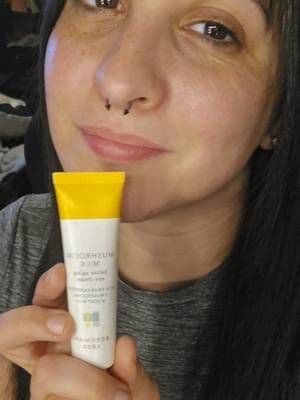 Feel naturally beautiful by taking care of your skin with this AMAZING eye cream. 🖤 @Beekman 1802 #beekman1802 #eyecream #selfcare #tiktokshop