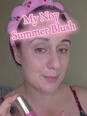 #AD My No7 Summer Blush is the Pro Artist Luxe Liquid Blush in Pink. You can shop it too via my affiliate link โฅ๏ธ (link also in bio) https://community.no7beauty.co.uk/s/stubbs94 @No7 #Blush #no7beautycommunity #makeup #pink