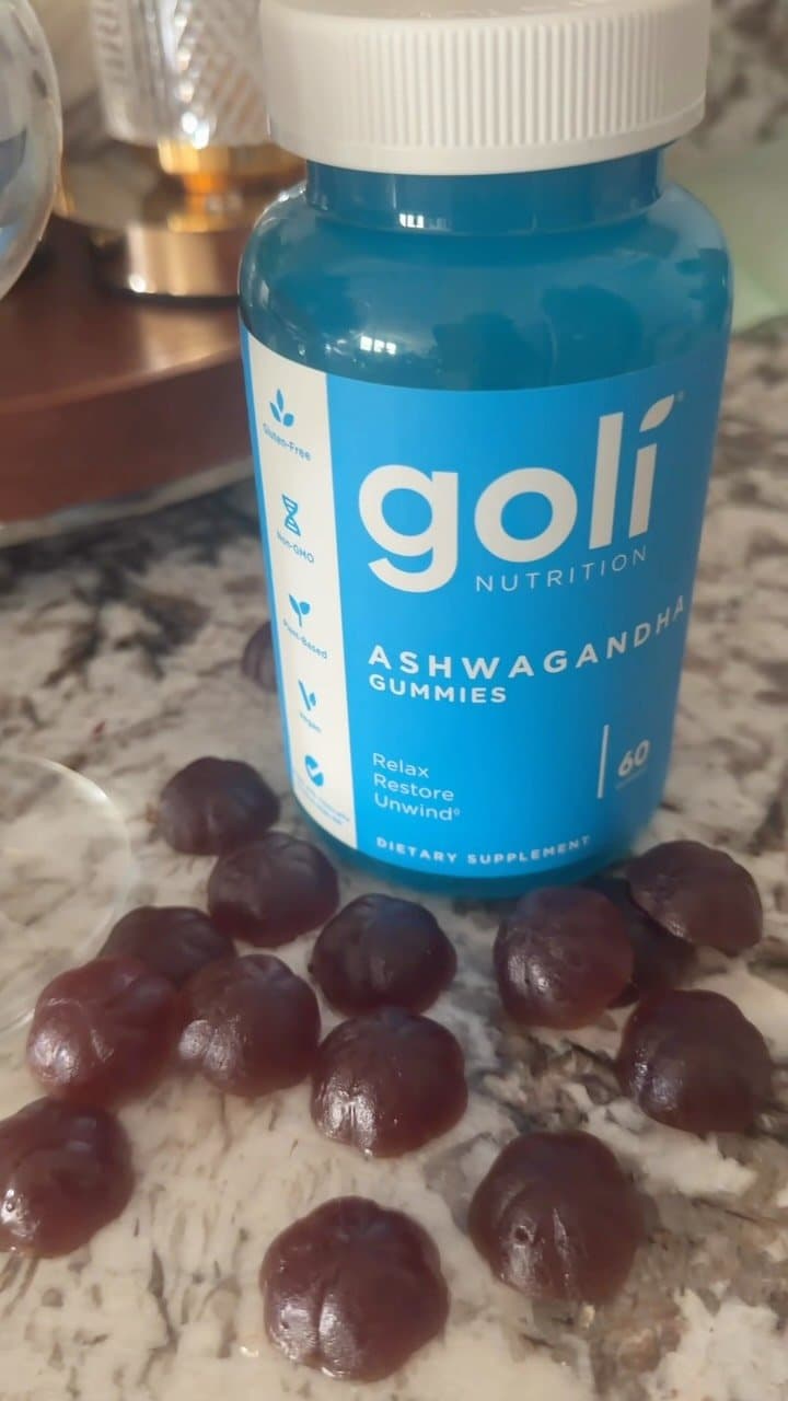 💙 Wellness starts with the little things you actually stick with.
Adding my Goli blue bottle into my daily routine has