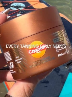 Not gatekeeping this one π€β¨βοΈ The shimmer alone had me sold @CARROTEN #newdropsforyou #summerglow #summerglowup #tiktokmademebuyit #tanningtok
