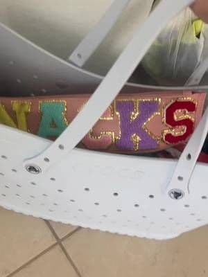 lol I’m lookin a mess but wanted to share how excited I am for this new crock tote cause seriously it fit everything for our pool day #crocbag #croctote #beachbag #beachbagessentials #tiktokshopcreatorpicks #creatoricons #dealsforyoudays #tiktokpartner #tiktokshopsummerturnup #tiktokshopmemorialday #launchpadleaderboard