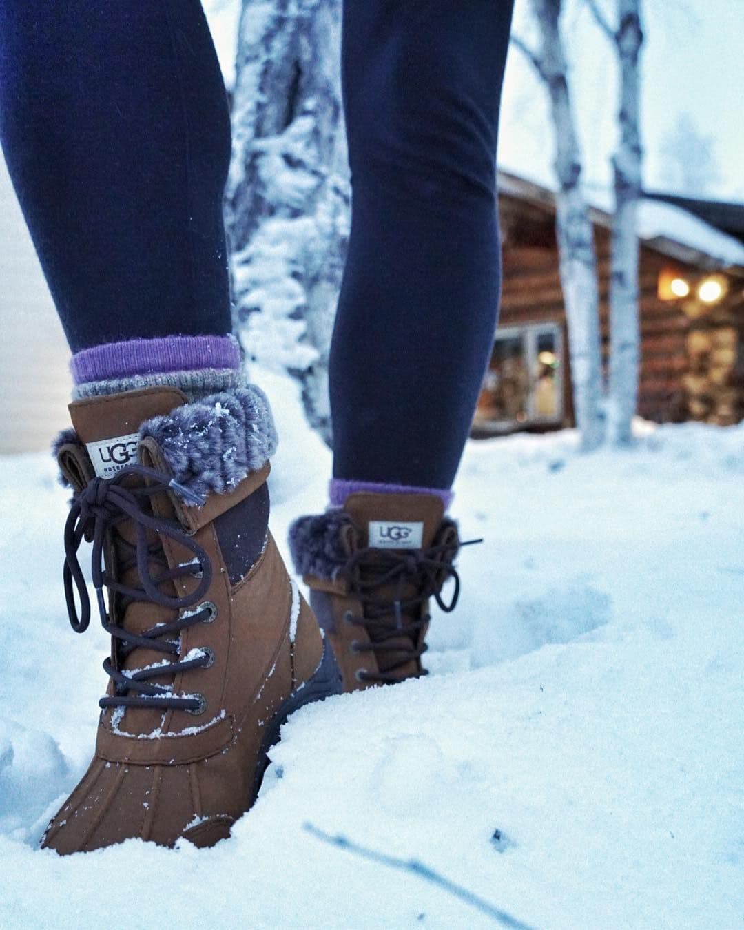 For the trip to the arctic circle, I packed two pairs of “arctic boots” that were suppose to be amazing and warm. Pros a