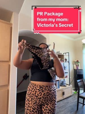 PR Package from @Victoria’s Secret from my mom lol #prpackage #victoriassecret #unboxing #plussizefashion #clothinghaul