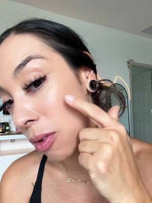 This beauty balm by Anastasia Beverly Hills glides on like butter and gives the perfect amount of coverage. #anastasiabeverlyhills #beautybalm #skintint #makeuptok #skincare #tiktokshopcreatorpicks #ttsbeautybesties