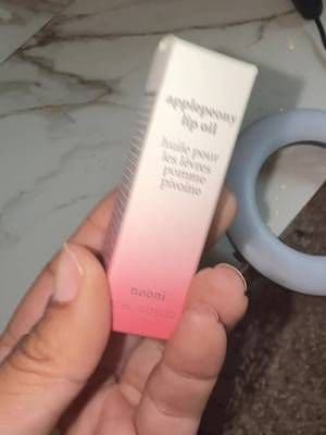 This lip oil has me checking my reflection every chance I get. 😂💋✨ The Nooni Apple Peony Lip Oil gives my lips the prettiest glossy finish while keeping them looking soft, smooth, and hydrated. The Apple Peony shade adds the perfect touch of color without being over the top. It’s giving juicy lips, healthy glow, and “what lip product are you wearing?” energy. #TikTokShopFinds #Nooni #LipOil #KBeauty #BeautyTok