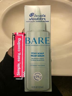 Do you find yourself itching vour head frequently? Do you see flakes coming from your dry scalp? With Bare from head and shoulders my confidence has been brought back to life I used to itch ALL the time, my hair was so dry nothing would help... until BARE. This serum is FAST. COOLING and SOOTHING. With iust only 9 ingredients, you fee fresh. The value of this product is incredible with how fast the results worked You can use this in between washes or dry. I love how ight weight and non greasy this product is, as well as fast absorbing. Got an itch, itch no more with BARE. #complimentary #MintyCoolRelief #GiftedByHeadandShoulders @influenster @head&shoulders