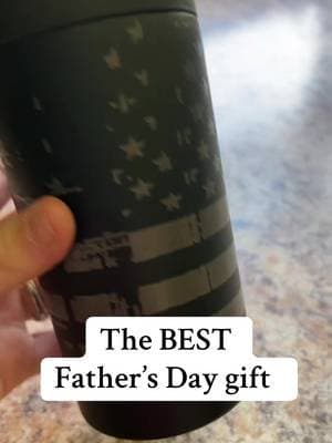 If your dad is impossible to shop for… I’ve got you. 🎁 The Frost Buddy is hands-down the BEST Father’s Day gift. It keeps his drinks ice cold for hours, fits almost any can or bottle, and honestly… he’s going to think it’s the coolest thing ever. Because let’s be real — dads don’t want another tie or mug. They want THIS. 😎 You just became the favorite child. 👏 👇Tag a sibling who needs to step it up & follow for more gift wins! Hashtags: #FathersDayGift #FrostBuddy #BestGiftEver #GiftGuide #DadApproved #ColdDrinksOnly #TikTokMadeMeBuyIt #FatherFigureFavorites Keywords: Father’s Day, Frost Buddy, gift idea, dad gift, drink cooler, can holder, bottle insulator, men’s gifts, favorite child, gift guide 2025