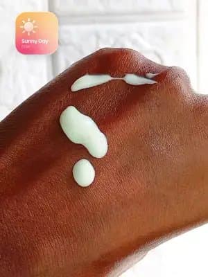 soybeanmaxxxing like Yoongi, Jk and Jimin✨ If your sunscreen leaves a white cast or feels like grease, this bean sun serum by @mixsoon global is an upgrade.🤗🤍🧡 The Mixsoon Bean Sun Serum is SPF 50+ but feels like a literal hydration serum with zero grease and just all glow. Available on Oliveyoung, use code GIGI0T7 for an extra discount #spf50 #mixsoon #sunserum #yoongibts #jikook