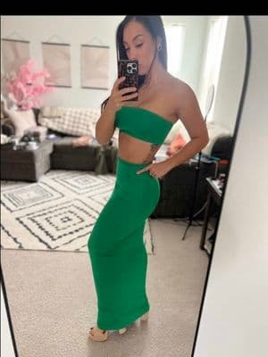 Umm WOW @Fashion Nova 😍😍😍 this is BEAUTIFUL!! Love that it’s double lined! #fashionnova #skirtset #ttsfashionfam #ttsfashionweek #superbrandclub #viralontiktokshop #tiktokshopcreatorpicks #tiktokshoprestock