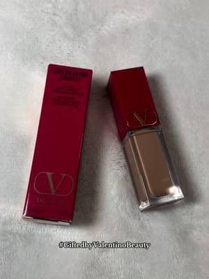 My new concealer 😆😆 #fyp #giftedbyvalentinobeauty #cfxveryvalentino @Valentino.Beauty @College Fashionista