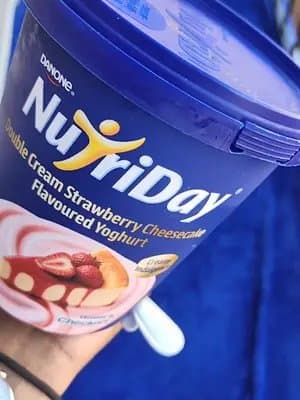 Visiting my friends is always a blast and I had to bring something for us to share so I bought a 900g @nutriday_sa stra