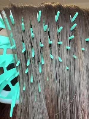 Good for what or dry hair, detangling brush without ripping or snagging hair #untangled #Gr#Greenishi#TikTokShopSpringGlowUpe#RefreshedLookH@FHI HEATh#fhiheat