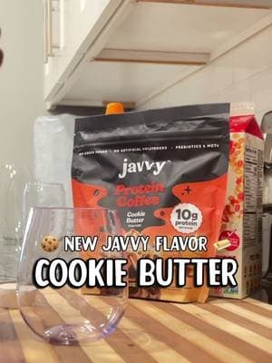 If you like protein coffee, you have to try this new flavor from Javvy 🍪🧈😍 #proteincoffee #cookiebutterlatte #javvycoffee #tiktokshopblackfriday #TwoPeasAndOurPod🌱