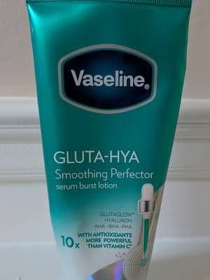 AD 🌟Vaseline GLUTA-HYA Smoothing Perfector 🌟 I suffer from dry, rough skin, but this serum formula has transformed it into smooth, silky skin that smells amazing too. I have already ordered two more bottles 🌟🩵 #AD #VaselineGlowGettersUK #VaselineSilkSkinScience #SilkSkin @Vaseline