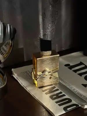✨LIBRE VANILLE COUTURE 🍂 This reinterpretation of FREE, decadent and sensual, radiates gold inside and out, reflecting the bold and radiant spirit of the Free woman. For her, freedom is gold. He lives by his own rules, forging his destiny with audacity and elegance💛 #yslbeauty #librevanillecouture #giftedbyyslbeauty