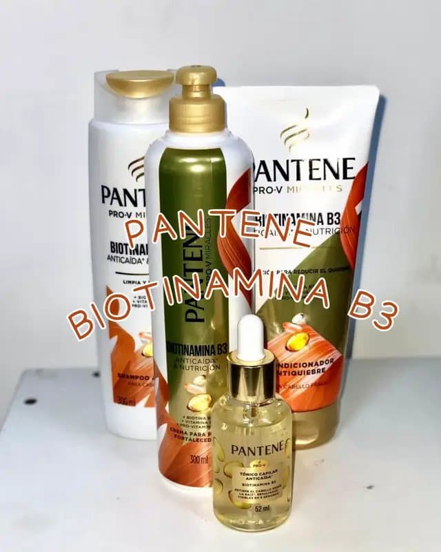 Hola nenasss, les traigo un súper consejo Si sientes tu cabello débil, sin brillo y fuerza #PANTENE #BIOTINAMINA es la mejor opción yo ame el tónico capilar sientes full hidratación al instante, ademas tiene protección del color para las que nos teñimos el cabello ❤️ Pruébalo ya!!! #biotinaminaforme #grwm #publicidad