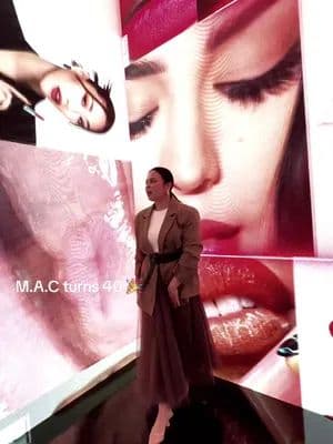 What happens when @maccosmetics turns 40 ??? I was invited to their PR event a few days back and it was incredible. There was a time when MAC ruled the makeup industry and working for them felt like you were in a makeup cult ( in a non persecutive way) 🙃. #maccosmetics #maccosmeticsmiddleeast #makeupevent #dubailife #pr #maclipsticks #macmakeup #explorerاكسبلور🔥