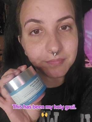 When I say run I mean it. This had genuinely improved my skin immensely. I will be purchasing when I run out of it. #gopure #antiwrinkle #moisturizercream #tiktokshop #ConSantanderConecto @Gopure