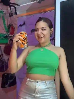 El tren del más allá es lo maximo 🪲🕸️ ¿Ya escaneaste el QR? 🎃🤩 @Fanta #invocaloqueteencanta #quierofanta #fantaelsalvador #fyp #publicidad #elsalvador