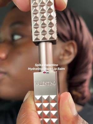 #GiftedByValentintoBeauty the Spike Valentino Hydrating Disco Lip Balm is made with shea butter, ceramides & PH activating ingredients making it color changing 🫦 #HCMxSpikeBalm @Valentino.Beauty @hercampus #lipbalmaddict #lipbalm