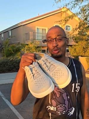 Ideal for casual wear @Crocs #creatorsearchinsights #tiktokshopcreatorpicks #tiktokshopblackfriday #tiktokshopcybermonday #BFCM