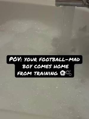Football training = straight in the bath ⚽️🫧😂 This has to be my favourite Radox - I love how fresh it smells and it ma