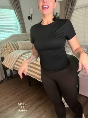 Okayyy Halara did their thing with these leggings 😍🔥 Snatched, stretchy, and SO comfortable! Perfect for workouts or an everyday fit. 🛍️✨ #Halara #HalaraLeggings #TikTokShop #Leggings #ComfyStyle @Halara @Halara_official
