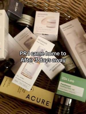 New skincare reviews and sciency chats on the way with the best from @Perricone MD Official @Acure @Dr.Leo-USA & @mixsoon 😘 🤗 #skincarereviews #pr #unboxing #skincaretips #skincareroutine