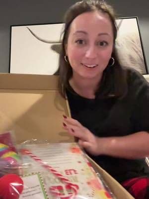 Elf on the shelf hack #momsoftiktok #momhacks #elfontheshelf #elfontheshelfideas #tiktokshop #tiktokshopblackfriday #momlife #elf #christmas #blackfriday #viral