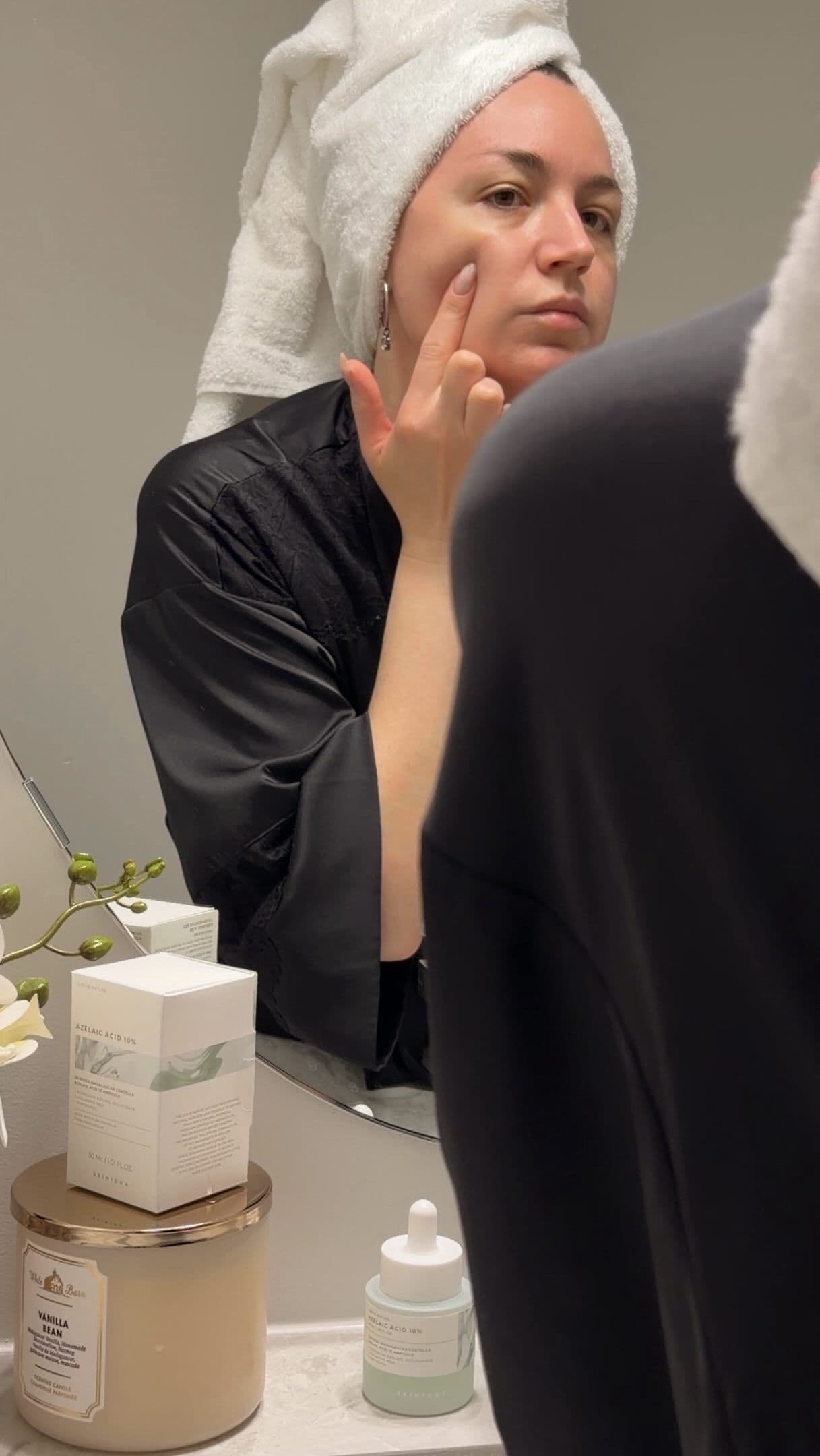 Such an interesting combination of 10% azelaic acid and centella. Sounds like a great, gentle option for combating redne