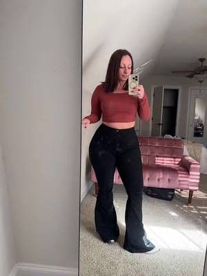 It’s look 3 for me #willowboutique #blackjeans #flarejeans #jeans #tiktokshop #fashion #ootd #outfit