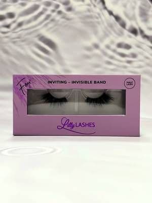 แผแฉแชแด แชแฉSแผแดS by @Lilly Lashes ๐๐ฉ๐ฉ๐ฅ๐ข๐๐๐ซ๐ ๐ฅ๐ ๐๐ข๐ ๐ฅ๐ข๐ ๐๐ข๐ง๐ญ๐ ๐ง๐จ๐ง ๐ฬ ๐ฆ๐๐ข ๐ฌ๐ญ๐๐ญ๐จ ๐๐จ๐ฌ๐ขฬ ๐ฌ๐๐ฆ๐ฉ๐ฅ๐ข๐๐!! Lโ๐๐ฒ๐-๐ฅ๐ข๐ง๐๐ซ ๐ญ๐ซ๐๐ฌ๐ฉ๐๐ซ๐๐ง๐ญ๐ velocizza e facilita lโapplicazione perchรฉ non dobbiamo preoccuparci delle sbavature. La forma di queste mezze ciglia le rende ๐ฉ๐๐ซ๐๐๐ญ๐ญ๐ ๐ฉ๐๐ซ ๐ช๐ฎ๐๐ฅ๐ฌ๐ข๐๐ฌ๐ข ๐๐จ๐ซ๐ฆ๐ ๐๐ข ๐จ๐๐๐ก๐ข๐จ. Si fondono perfettamente con le ciglia naturali, allungando lโocchio e aggiungendo un accento โflirtyโ allo sguardo. ๐๐ข๐ฎ๐ญ๐ข๐ฅ๐ข๐ณ๐ณ๐๐๐ข๐ฅ๐ข ๐๐ข๐ง๐จ ๐ ๐๐ ๐ฏ๐จ๐ฅ๐ญ๐! Il mio modello รจ: โINVITING HALF LASHโ ๐๐ป ๐ฐ๐ฐ๐ฐ.๐ฅ๐ข๐ฅ๐ฅ๐ฒ๐ฅ๐๐ฌ๐ก๐๐ฌ.๐๐จ๐ฆ ๐๐ป ๐ฌ๐ง Applying false eyelashes has never been so simple!! Easy and quick application thanks to the transparent eyeliner. Their shape is perfect for every eye shape. They blend perfectly with natural lashes, giving cat eye effect and adding a "flirty" accent to the look. Reusable up to 20 times! Keyword: INVITING HALF LASH #lillylashes #cigliafinte #fauxlashes #sguardo #makeup #beauty #tutorial #microinfluencer #ugc #collaborazione #nanoinfluencer #collabs #contentcreator #giftedby #tester #prodottoofferto #brandambassador #suppliedby #ad #beautyinfluencer #rewiever