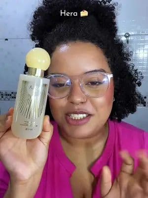 Os body splashes da Aura Beauty são perfeitos pra quem ama cheirinho de perfume importado, frescor que dura e aquele glow na pele. No vídeo mostrei os 4 que estão na promoção e valem MUITO a pena — fragrâncias marcantes, femininas e deliciosas pra usar no dia a dia. ✨💗 #aurabeauty #bodysplash #tiktokshopbr #perfumes