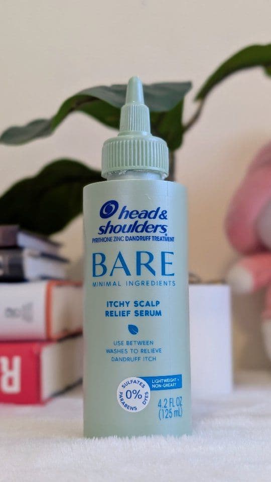10/10! This really works for my itchy scalp. It feels lightweight, soothing, and helps calm the irritation. My scalp fee