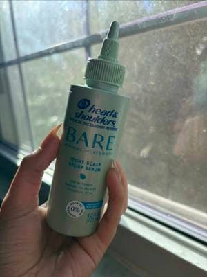 Starting to use head & shoulders and I really like it my scalp feels less irritated, and my hair stays clean manageable , and fresh all day .super easy to use and definitely recommend. #complimentary #MintyCoolRelief #giftedbyheadandshoulders @influenster @Head and Shoulders
