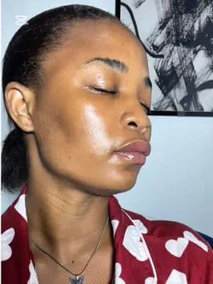 CENTELLA POREMIZING LIGHT GEL 35 CREAM @SKIN1004 US CENTELLA Poremizing Light Gel Cream consistently angelthe iterenge punrealce of pores in 7 days From Day 1 to Day 7, my skin feels smoother, tighter, and refreshed #goviralwithskin1004challenge #skin1004 #centella #kbeauty 3 #tiktokmademebuyit #koreanskincare #skincare #skincareroutine #overnightcream #centellaskincare Share #porecare #glassskin