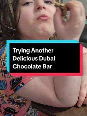 Trying another dubai pistachio chocolate bar! #dubaichocolate #pistachio #pistachiocream #pistachiochocolate #tiktokshopfinds #tiktokshopspringsale #tiktokshopdeals #foodietiktok #foodie #chocolate #viralchocolate #viraldubaichocolate #tastetest