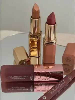 Girls, these new lip launches from L'Oréal Paris are honestly such a hit🔝 The shades are super trendy, they look polished and elegant on the lips, and give that soft blurred effect without drying them out. The textures feel really comfortable, apply beautifully, and are perfect for everyday wear. Wearing, in order: 🫦BlurFiller Lip Contour 635 🫦Lipstick 805 🫦Colour Riche Blurred Matte 601 🫦Tint 217 So pretty, right? @loréal paris usa #giftedbylorealparis #lorealparislipinnovation #lorealparistintedserum @L’Oréal Paris #ugceurope #ugcbeauty
