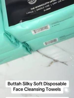 Buttah Silky Soft Towels are biodegradable disposable face towels that give you a fresh one every time you cleanse. This five-pack includes 120 towels total. 🧖🏽♀️🫧 #ButtahSkin #FaceTowels #SkincareRoutine #BeautyFinds #TikTokShop
