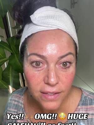 don’t sleep on the cell if you want that Korean glass skin glow you gotta get this kit while it’s on sale and it’s gonna go fast @@dear, Klairs##creatorsearchinsights##tiktokshopblackfriday##tiktokshopcreatorpicks##giftsforher##glassskinkit