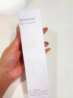 This cleansing oil feels unreal 😍 Gifted by YesStyle as part of their Influencer Program #ad Lightweight, silky, and the scent is heavenly. Perfect first step for double cleansing ✨ #YesStyle #YesStyleInfluencers #YesStyleReview #mixsoon