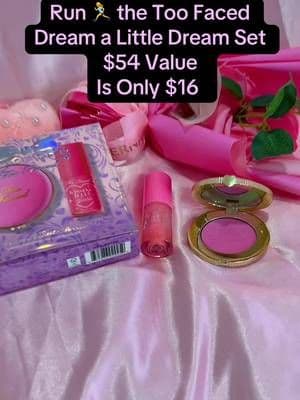 ✨ STOP SCROLLING ✨ Too Faced Dream A Little Dream Set is only $16 (was $54!) 😱💗 You get: ☁️ Cloud Crush Blurring Blush