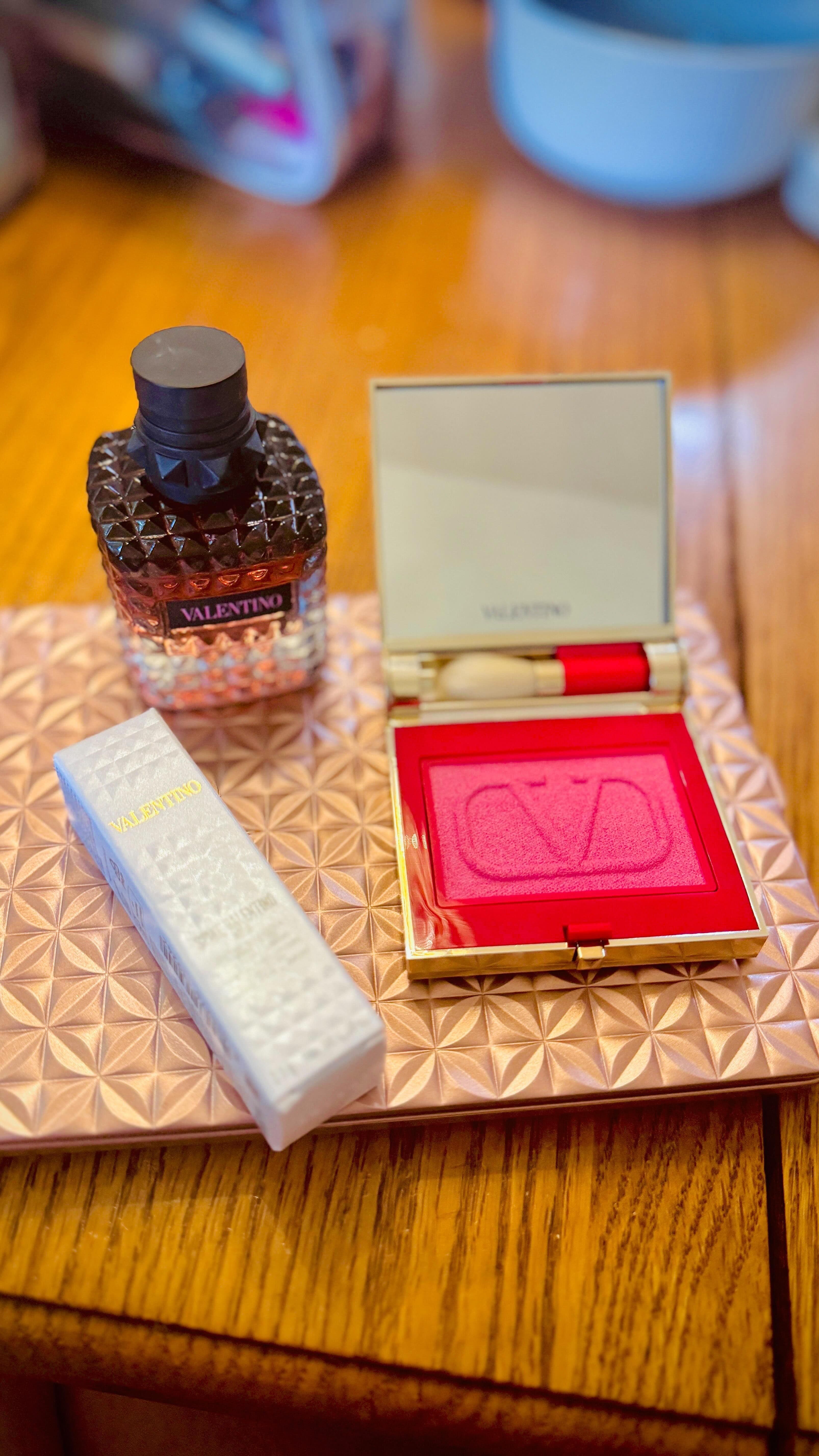 #GiftedByValentino @valentino.beauty
Thank you Valentino Beauty for gifting me the stunning Spike Valentino Buttery Matt